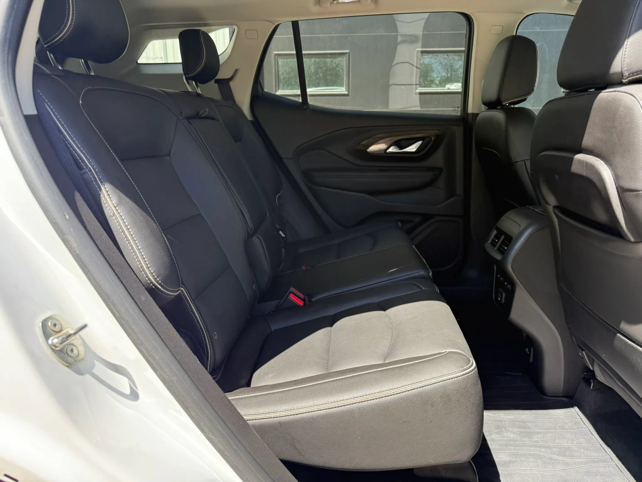 Used 2019 GMC Terrain Denali w/ Advanced Safety Package AWD/4WD image 11
