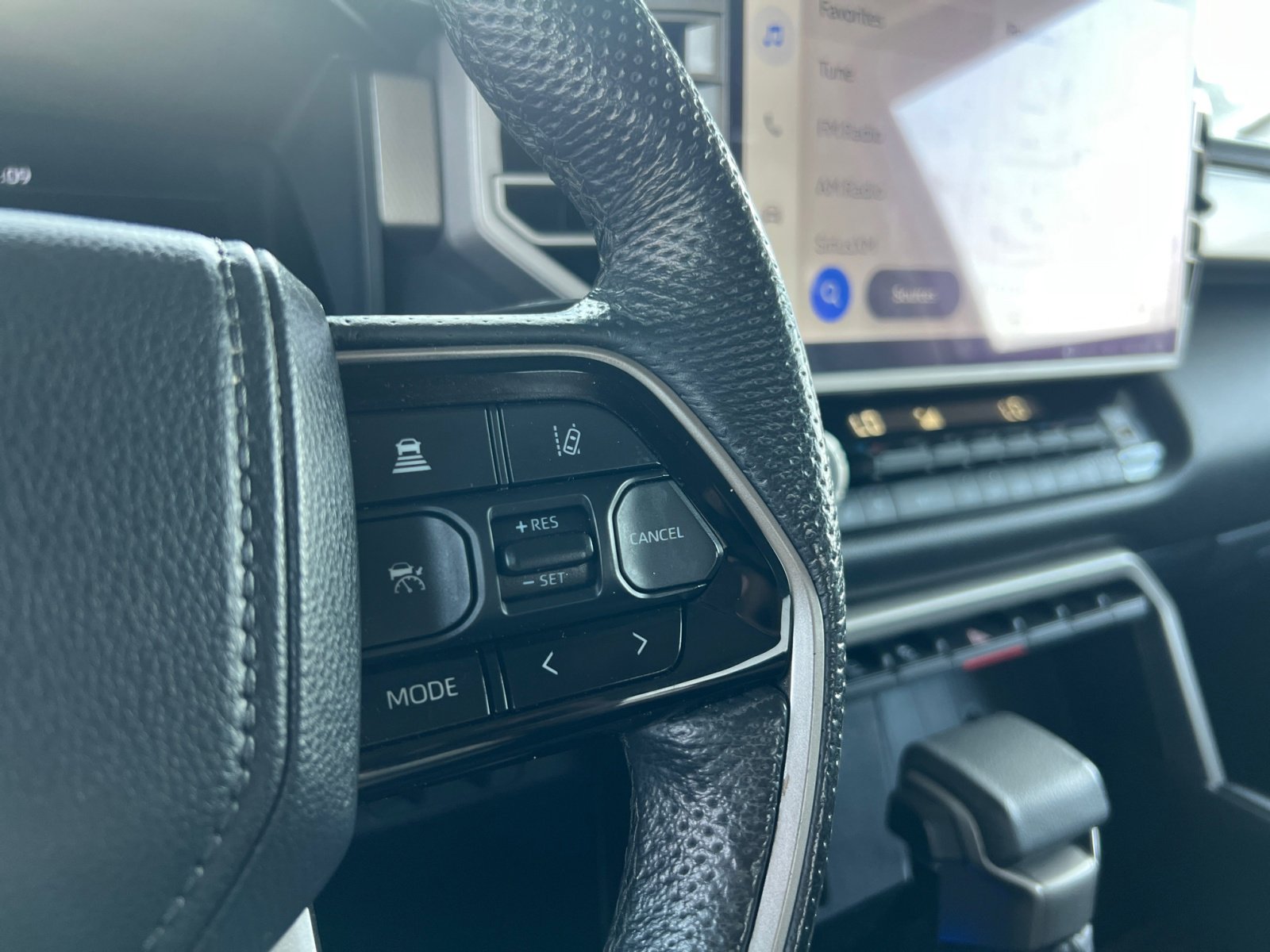 Used 2024 Toyota Tundra Limited image 22