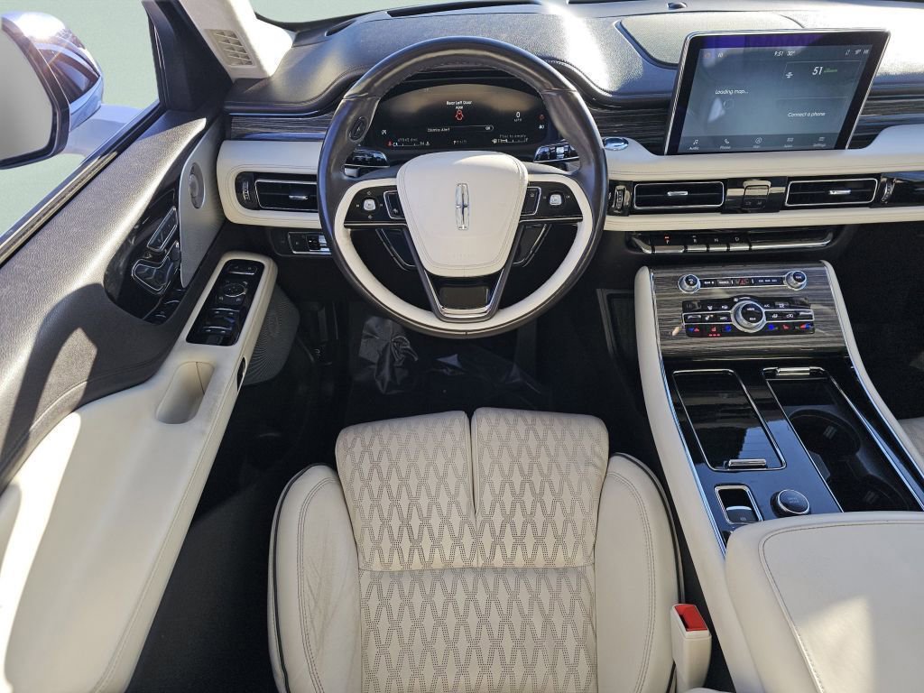 Used 2020 Lincoln Aviator Black Label w/ Dynamic Handling Package image 4