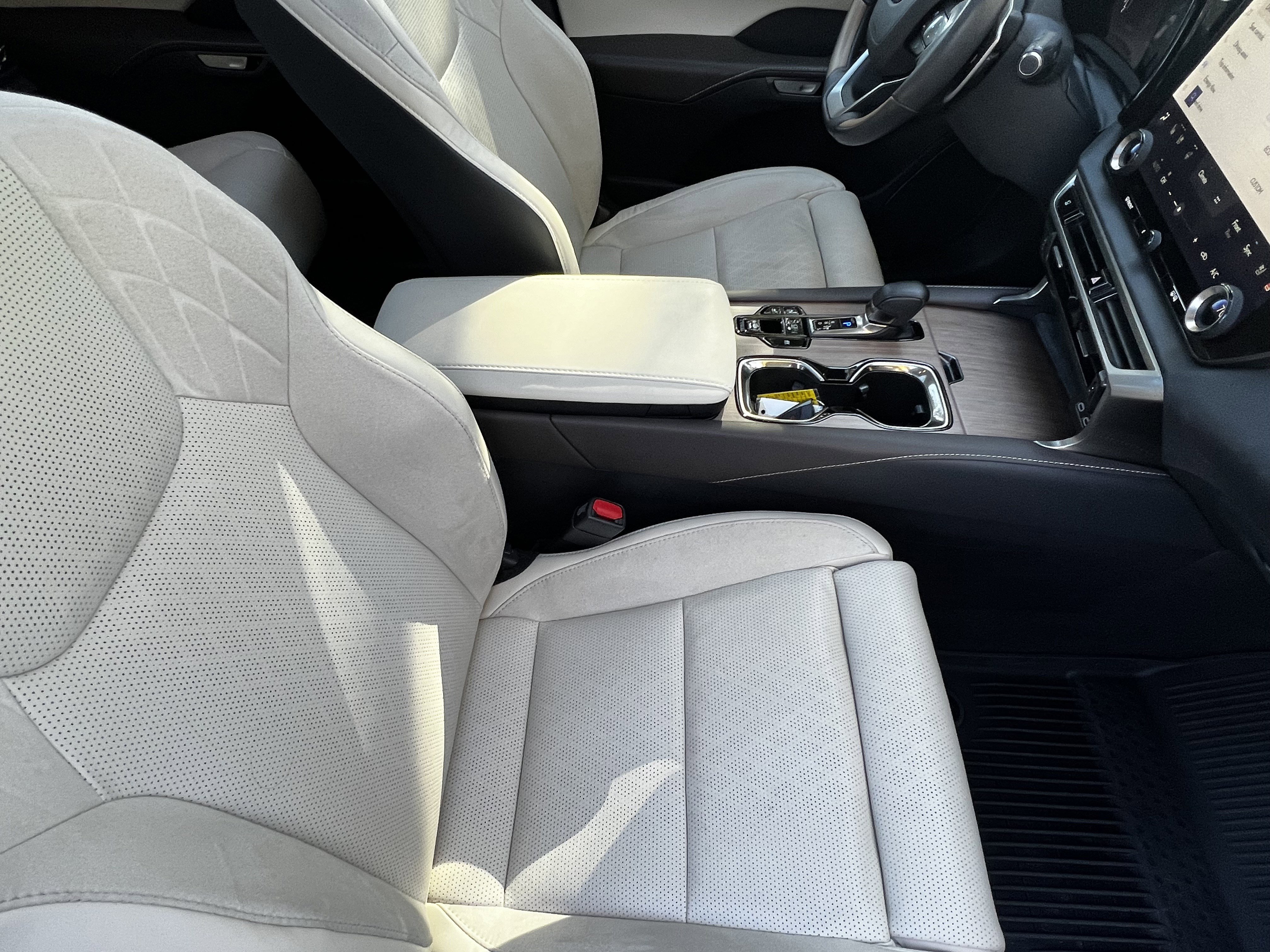 Used 2024 Lexus RX 350 image 43