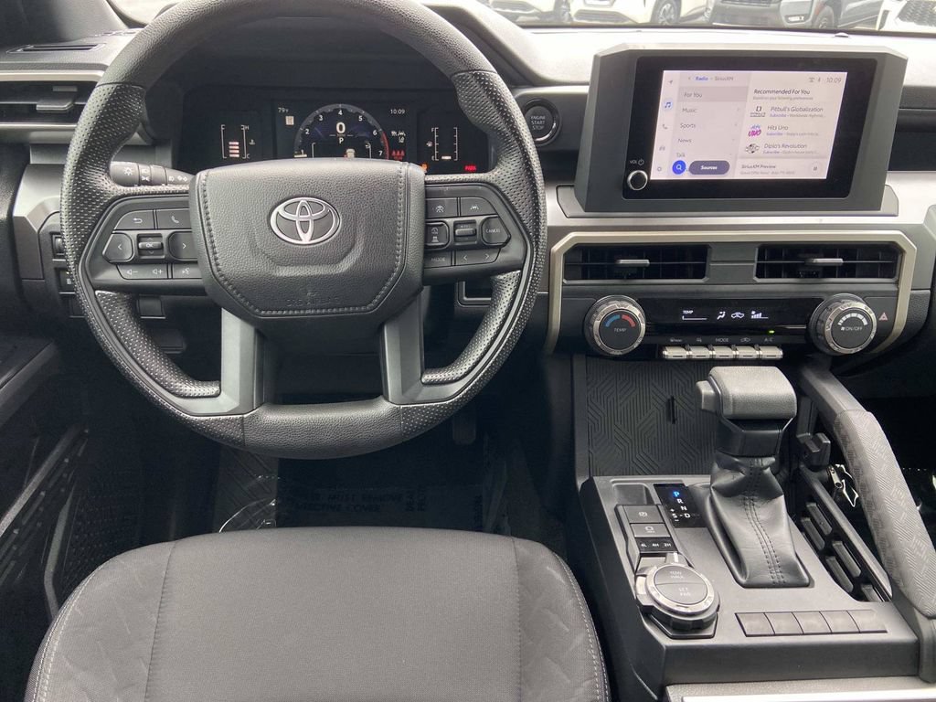 Used 2025 Toyota Tacoma SR5 AWD/4WD image 16