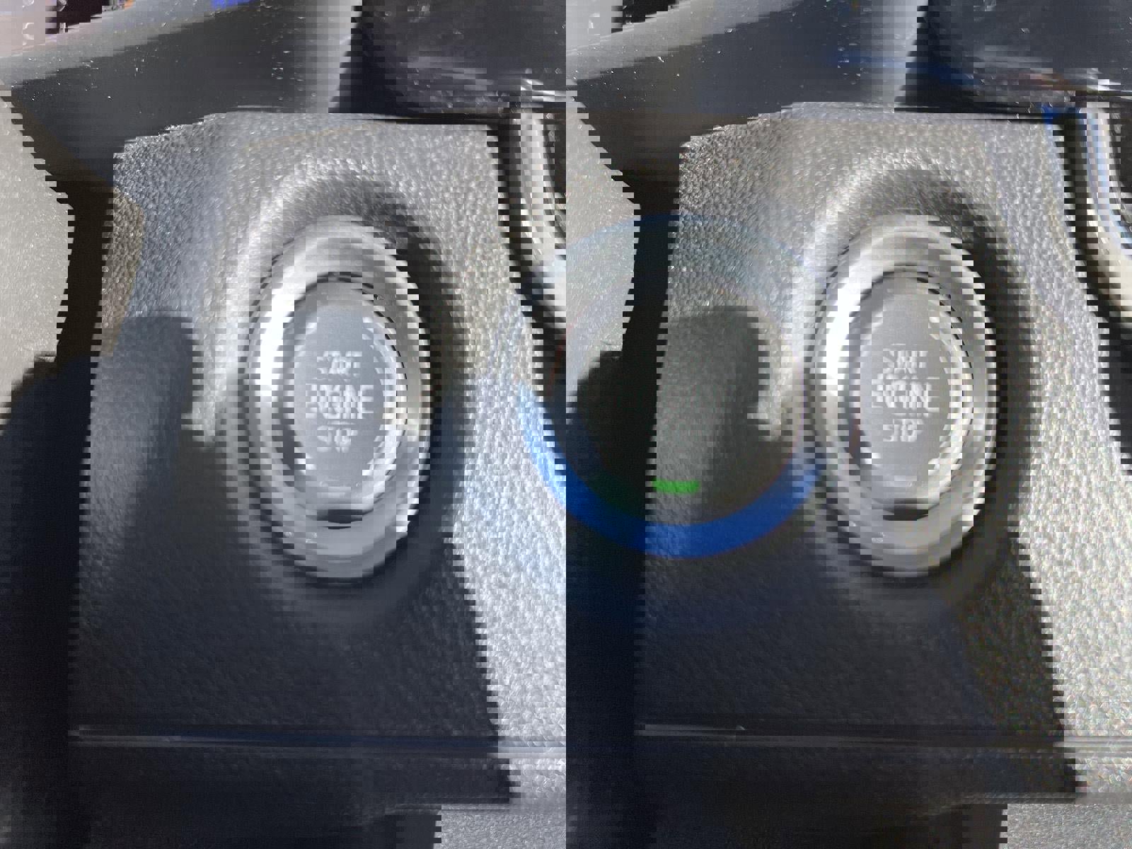 Used 2024 Chevrolet Colorado Trail Boss w/ Technology Package image 24