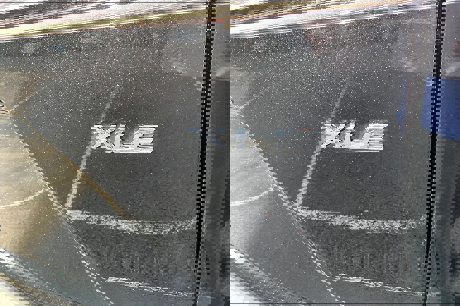 Used 2025 Toyota Corolla Cross XLE image 8