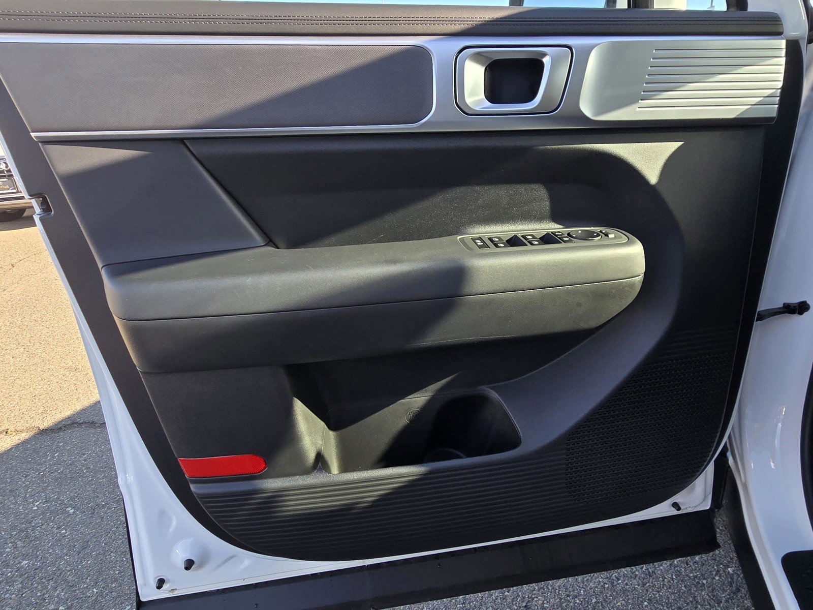 Certified 2025 Hyundai Santa Fe SE image 16