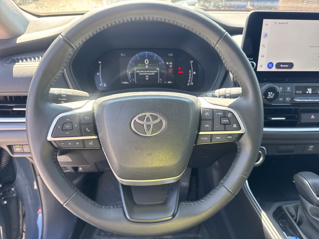 Used 2024 Toyota Grand Highlander AWD image 19