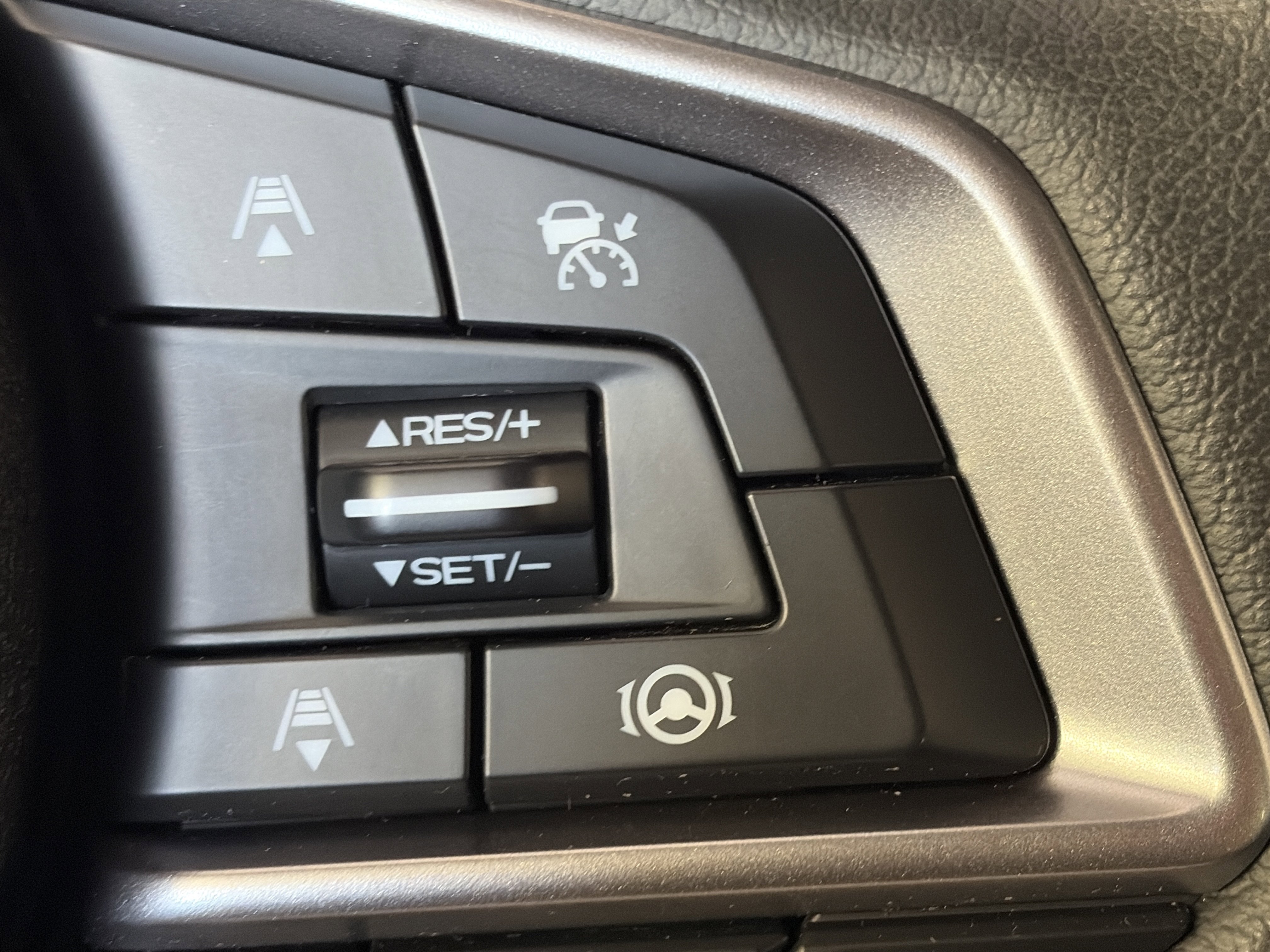 Used 2023 Subaru Forester Limited image 36