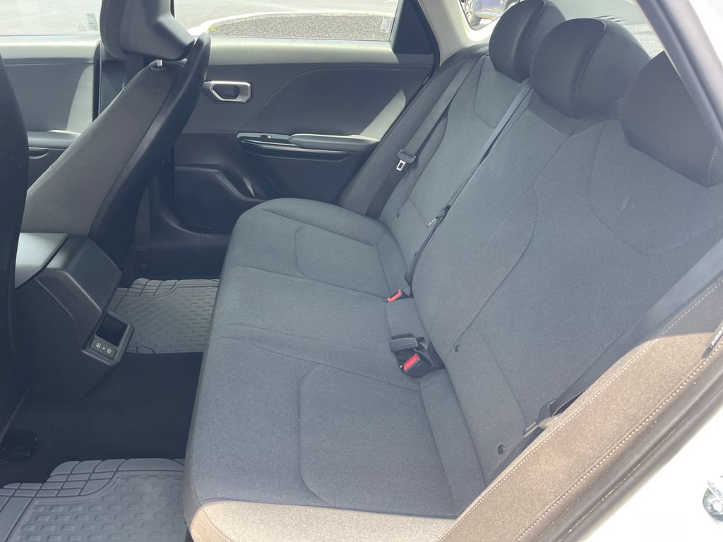 Used 2025 Kia K4 FWD image 14