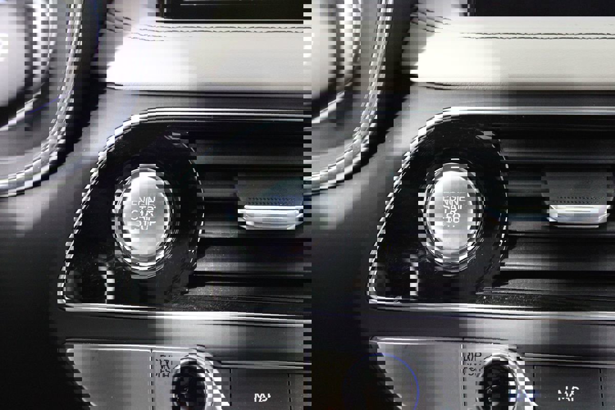 Used 2023 Genesis G70 2.0T w/ Sport Prestige Package image 20