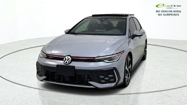 Used 2025 Volkswagen GTI SE FWD image 3