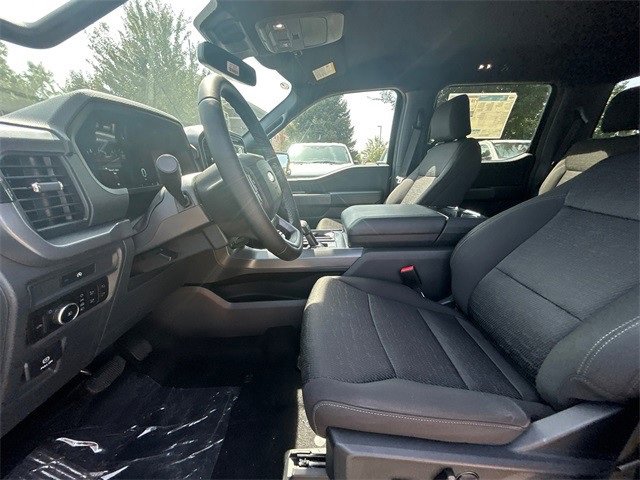 New 2025 Ford F150 XLT w/ Equipment Group 302A MID image 18