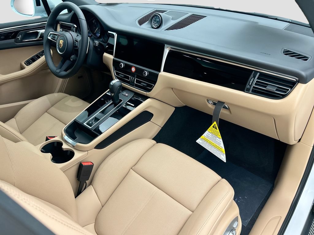 Used 2026 Porsche Macan AWD/4WD image 20