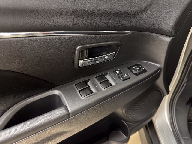 Used 2025 Mitsubishi Outlander Sport ES AWD/4WD image 7