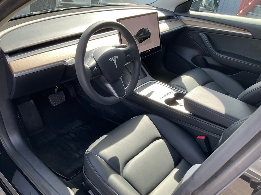 Used 2023 Tesla Model 3 Standard Range RWD image 6