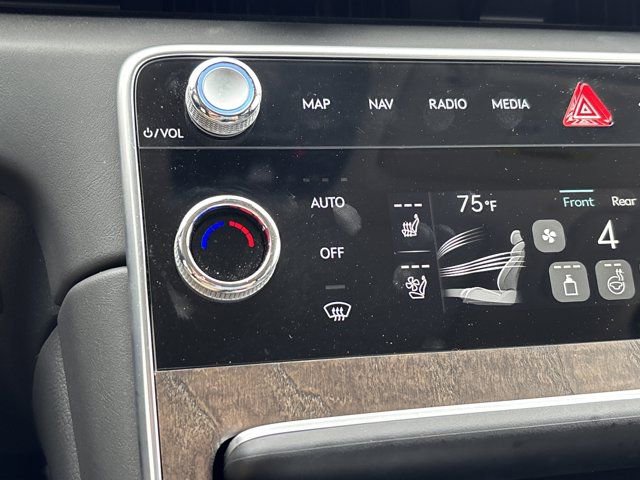 Used 2025 Genesis GV80 3.5T Prestige AWD/4WD image 28