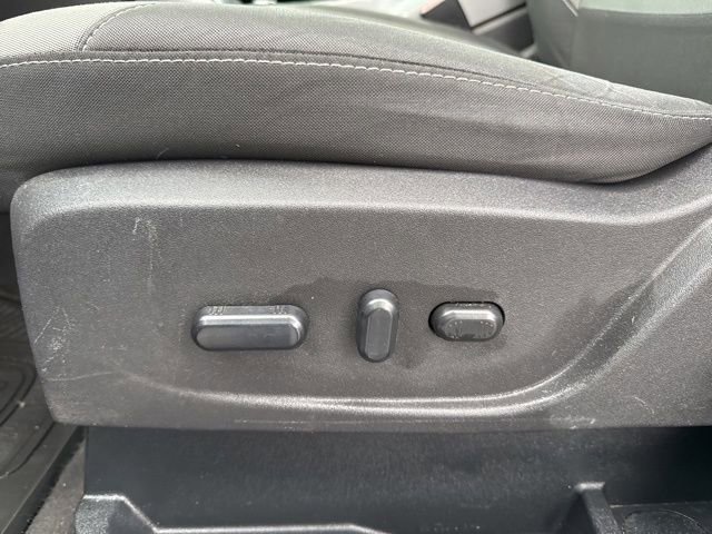 Used 2015 Ford Escape SE image 24