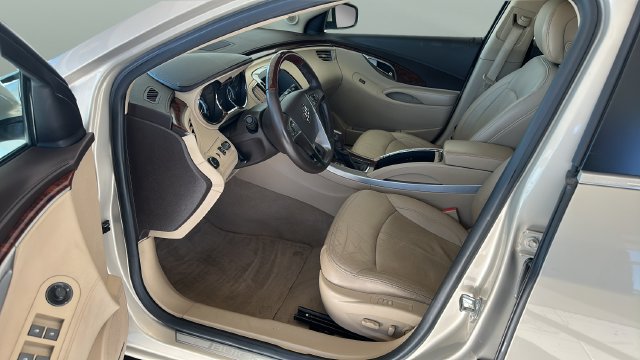 Used 2010 Buick LaCrosse CXS FWD image 7