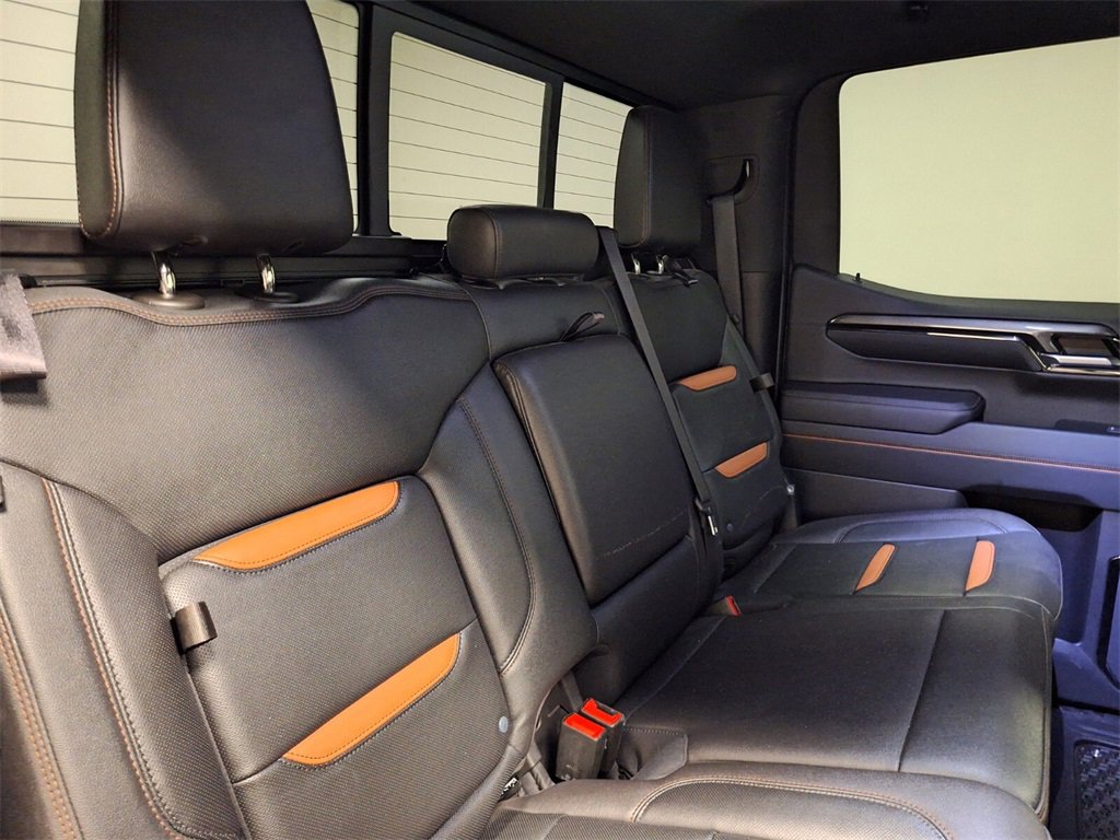 Used 2023 GMC Sierra 1500 AT4 w/ AT4 Preferred Package image 31
