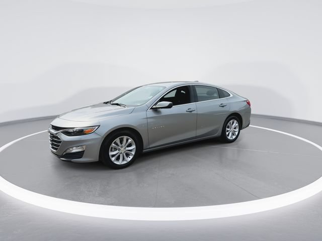 Used 2025 Chevrolet Malibu LT FWD image 4