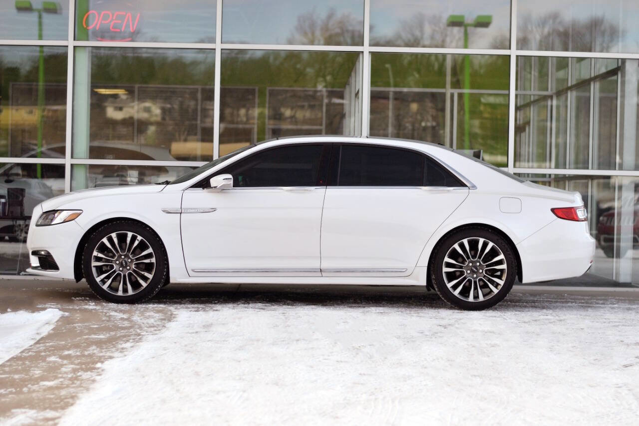 Used 2017 Lincoln Continental Reserve w/ Climate Package image 4