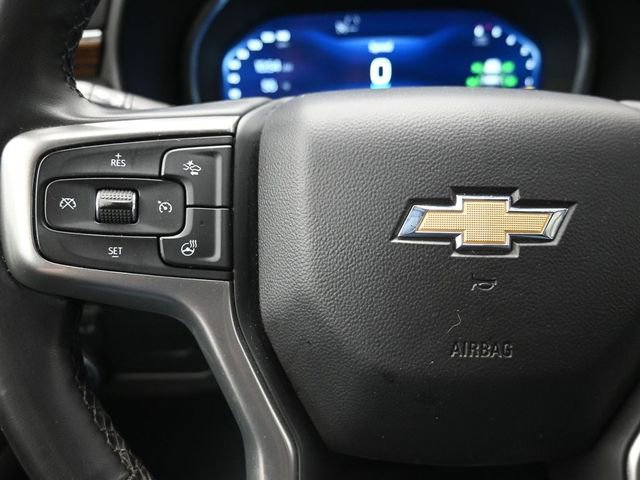Used 2023 Chevrolet Suburban Premier image 28