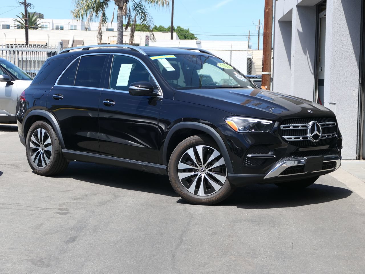 Used 2025 Mercedes-Benz GLE 450 4MATIC image 1