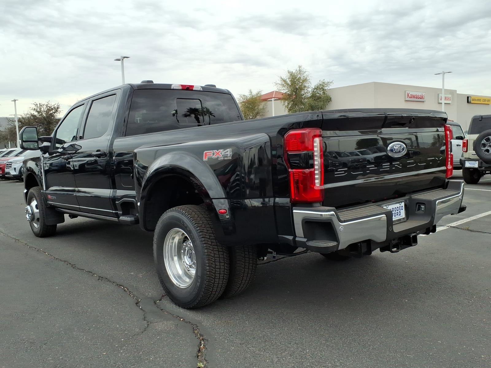 New 2026 Ford F350 Lariat w/ Lariat Ultimate Package image 2