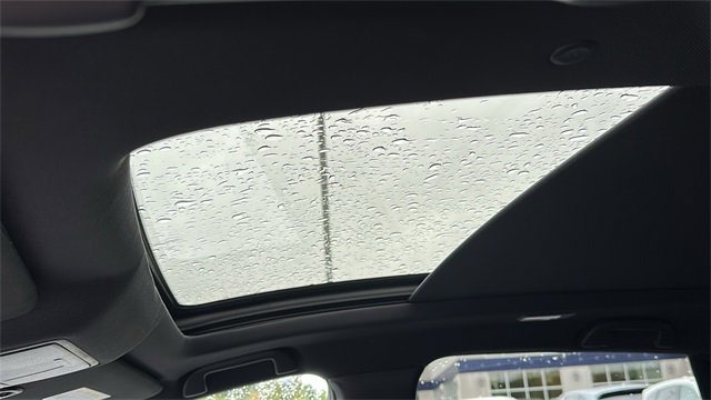 Used 2025 Acura RDX SH-AWD image 12