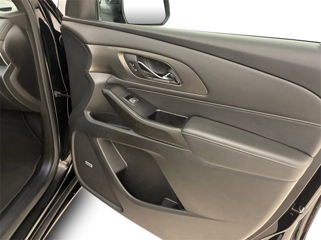 Used 2023 Chevrolet Traverse Premier image 15