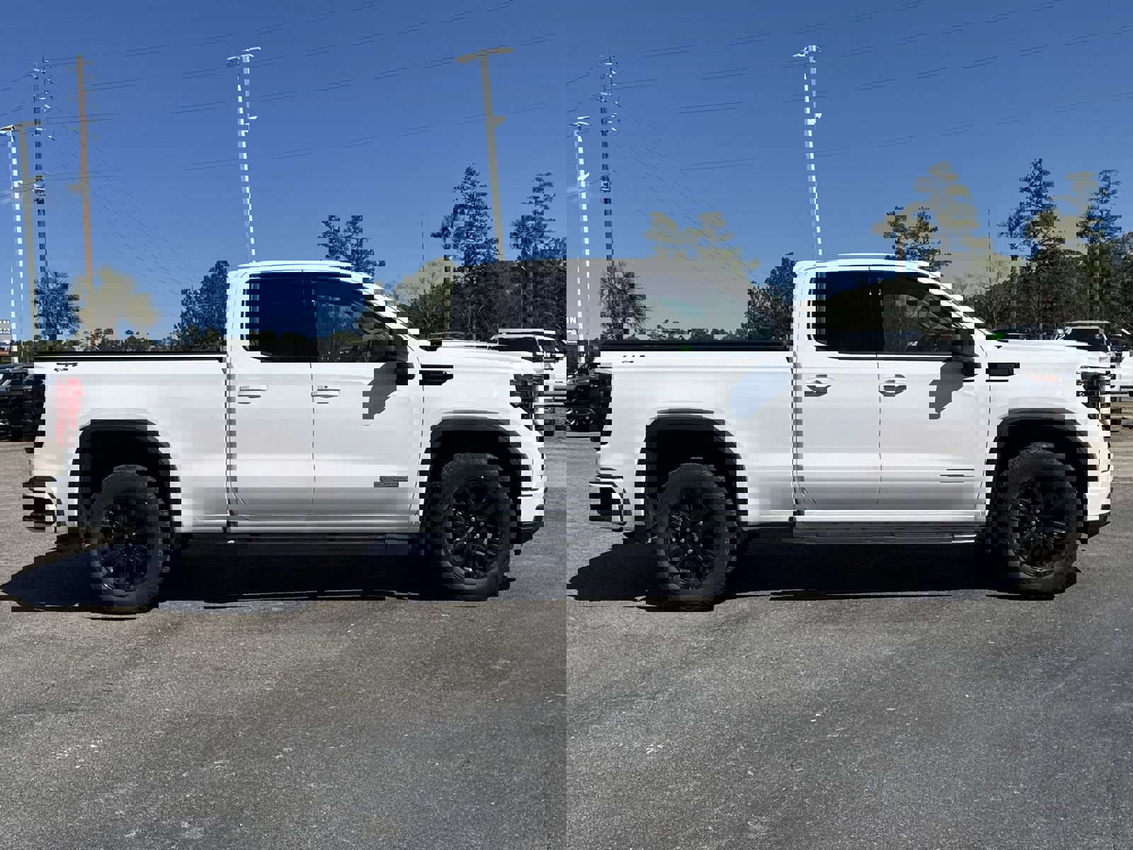 Used 2023 GMC Sierra 1500 Elevation w/ LPO, Elevation Black Package image 11