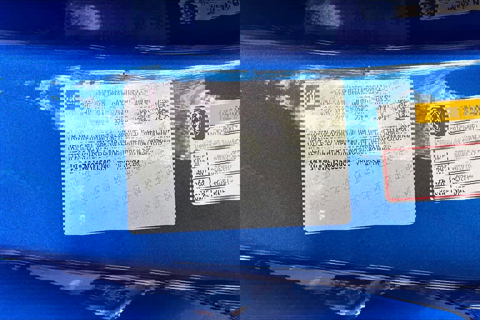 Used 2018 Chevrolet Camaro ZL1 RWD image 31