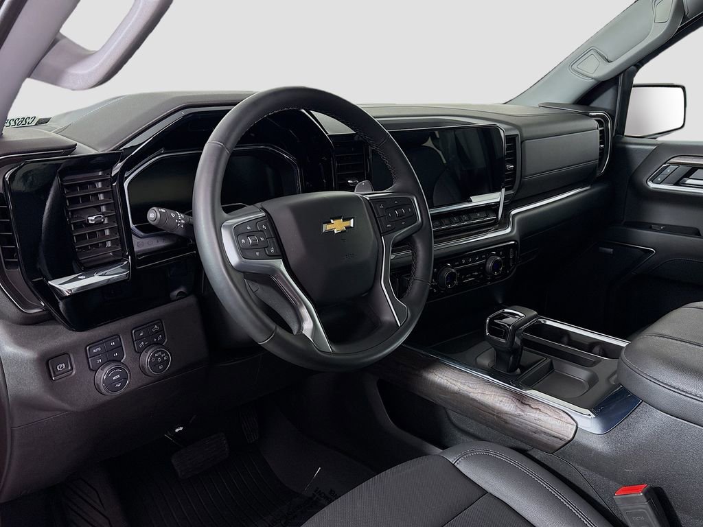 Certified 2024 Chevrolet Silverado 1500 LTZ w/ LTZ Convenience Package II AWD/4WD image 11