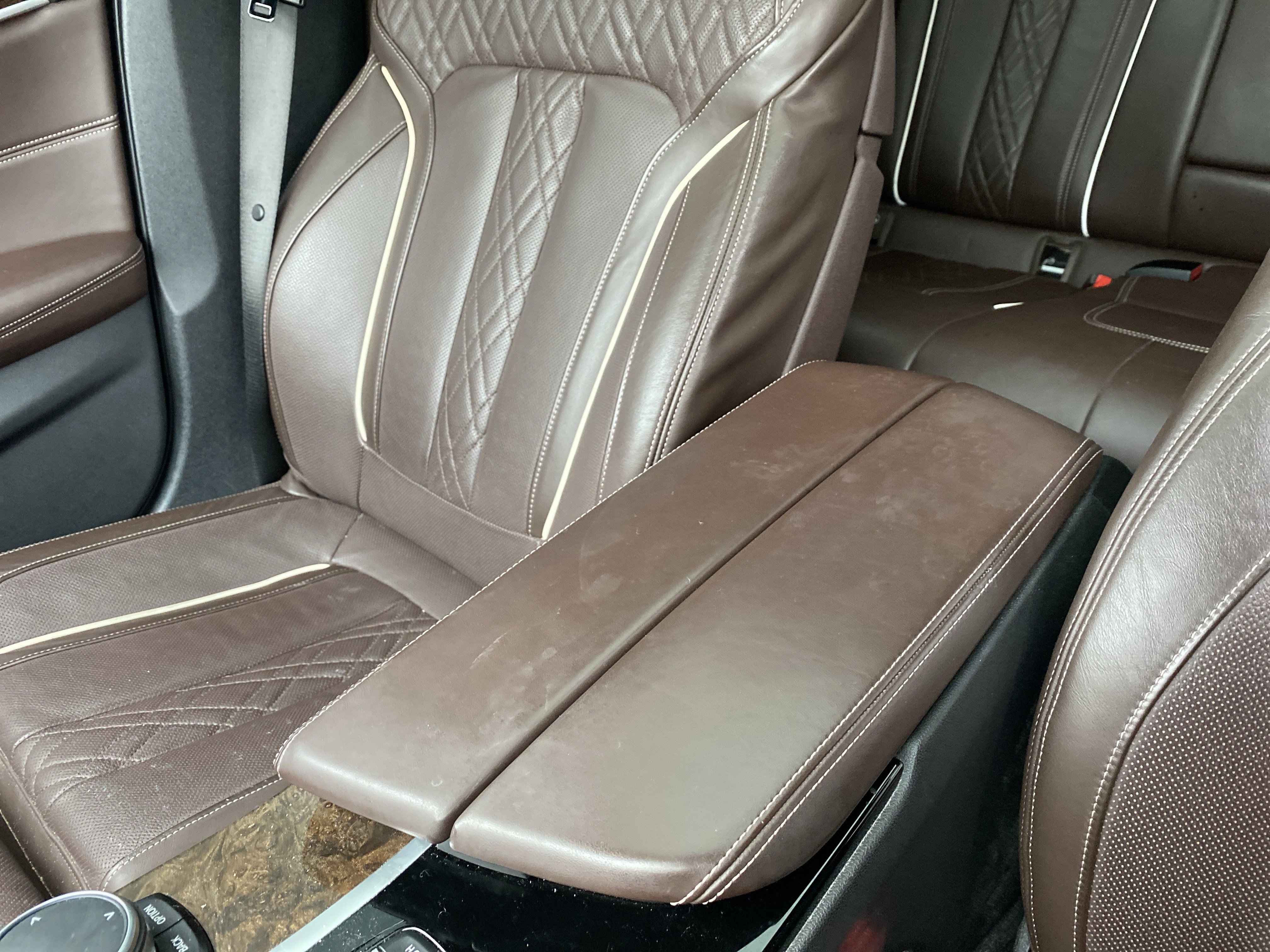 Used 2020 BMW M550i xDrive w/ Premium Package image 29