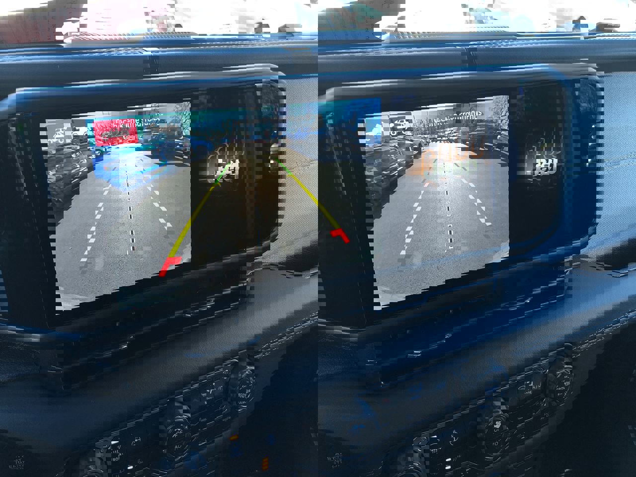 New 2026 Jeep Wrangler Sahara w/ Technology Group image 28