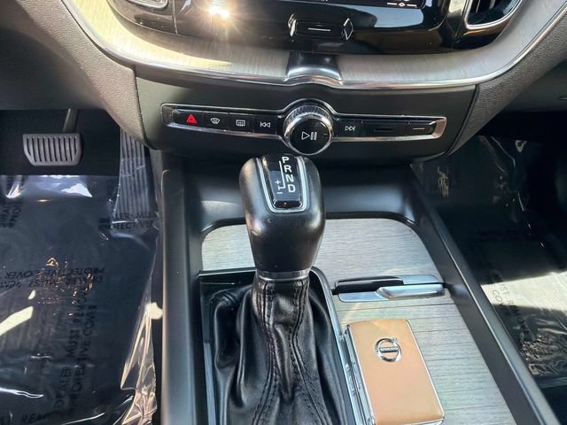 Used 2018 Volvo XC60 T6 Inscription w/ Luxury Seat Package AWD/4WD image 25