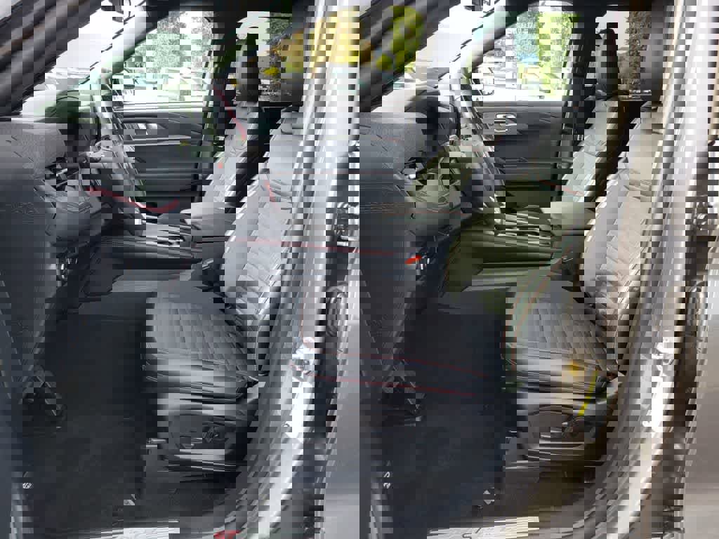 Certified 2025 Ford Explorer ST-Line image 12