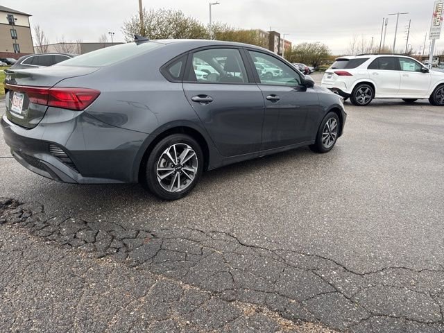Used 2023 Kia Forte LXS image 5