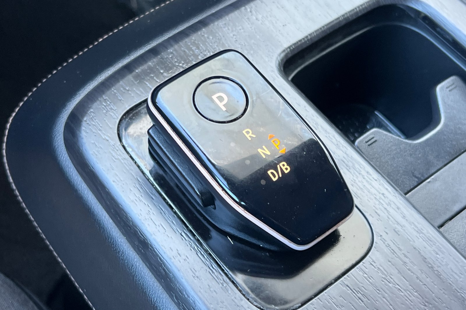 Certified 2023 Nissan Ariya FWD image 25