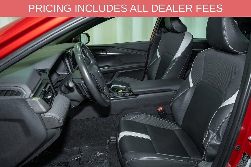 Used 2025 Toyota Camry SE FWD image 10
