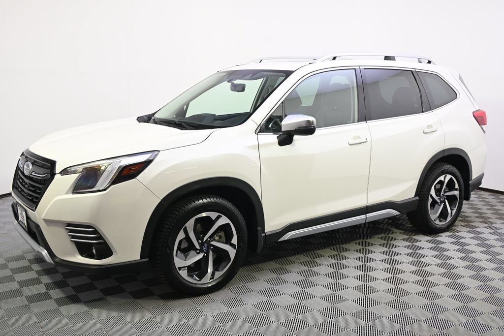 Certified 2023 Subaru Forester Touring AWD/4WD image 2