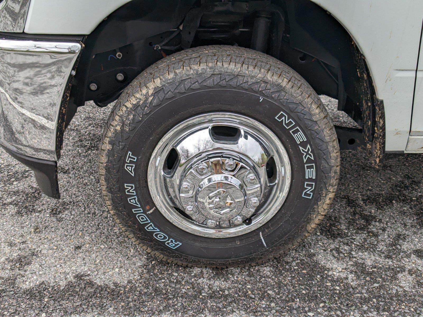 New 2024 RAM 3500 Tradesman w/ Chrome Appearance Group image 8