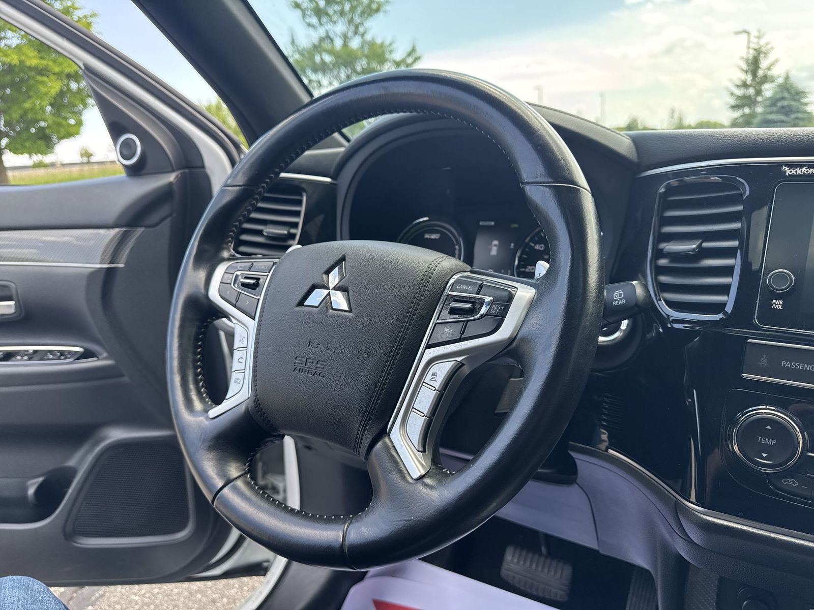 Used 2019 Mitsubishi Outlander SEL AWD/4WD image 20