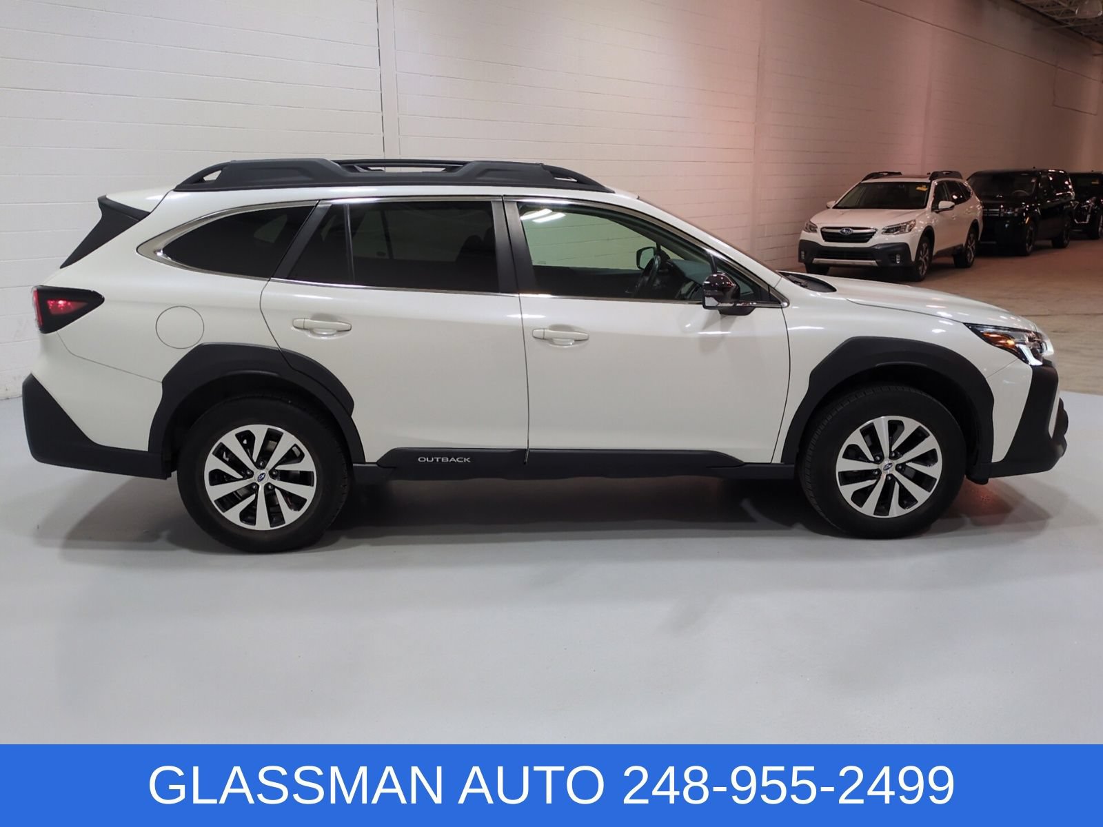 Certified 2024 Subaru Outback Premium AWD/4WD image 2