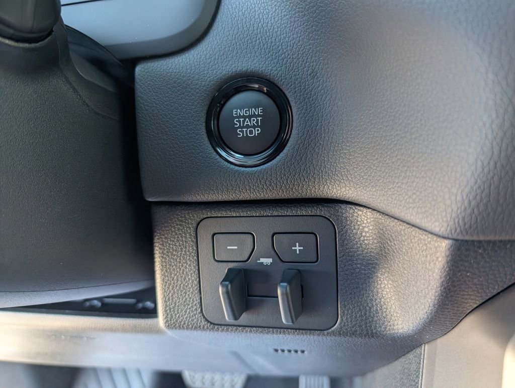 New 2026 Toyota Tundra Limited AWD/4WD image 16