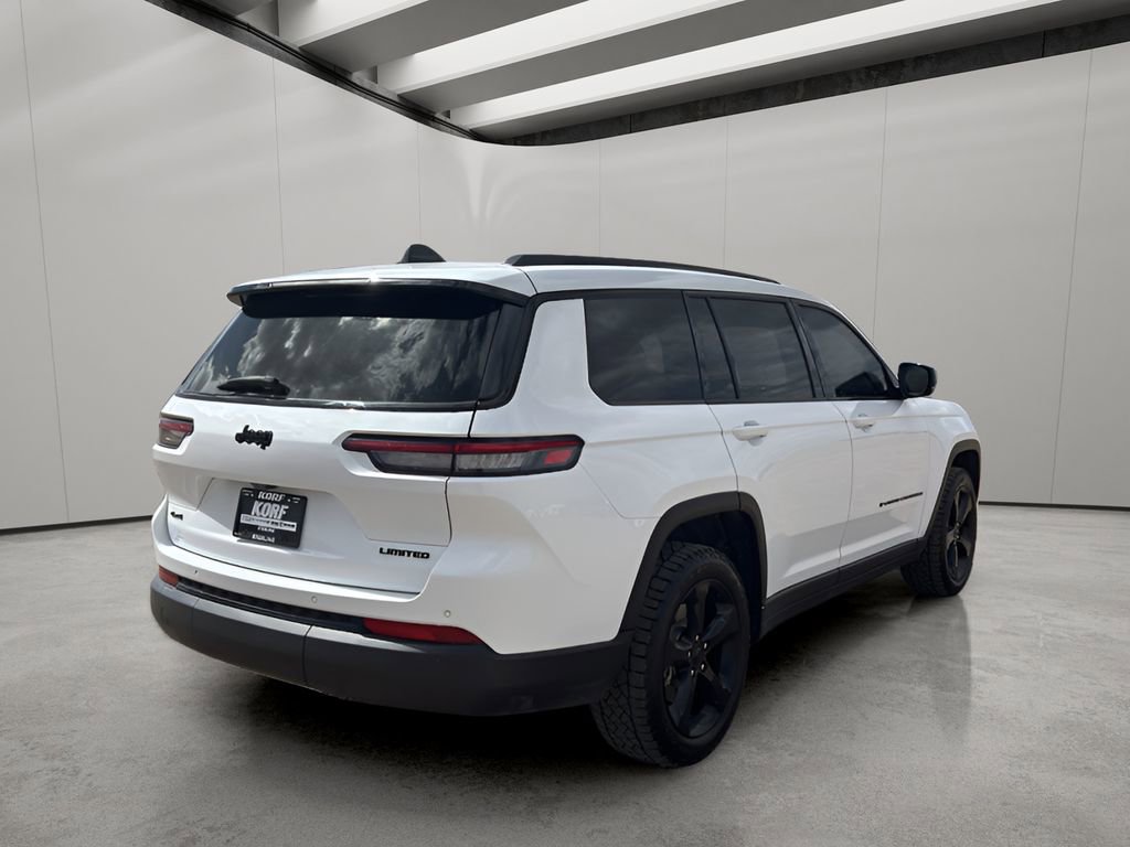 Used 2024 Jeep Grand Cherokee L Limited w/ Black Appearance Package image 5