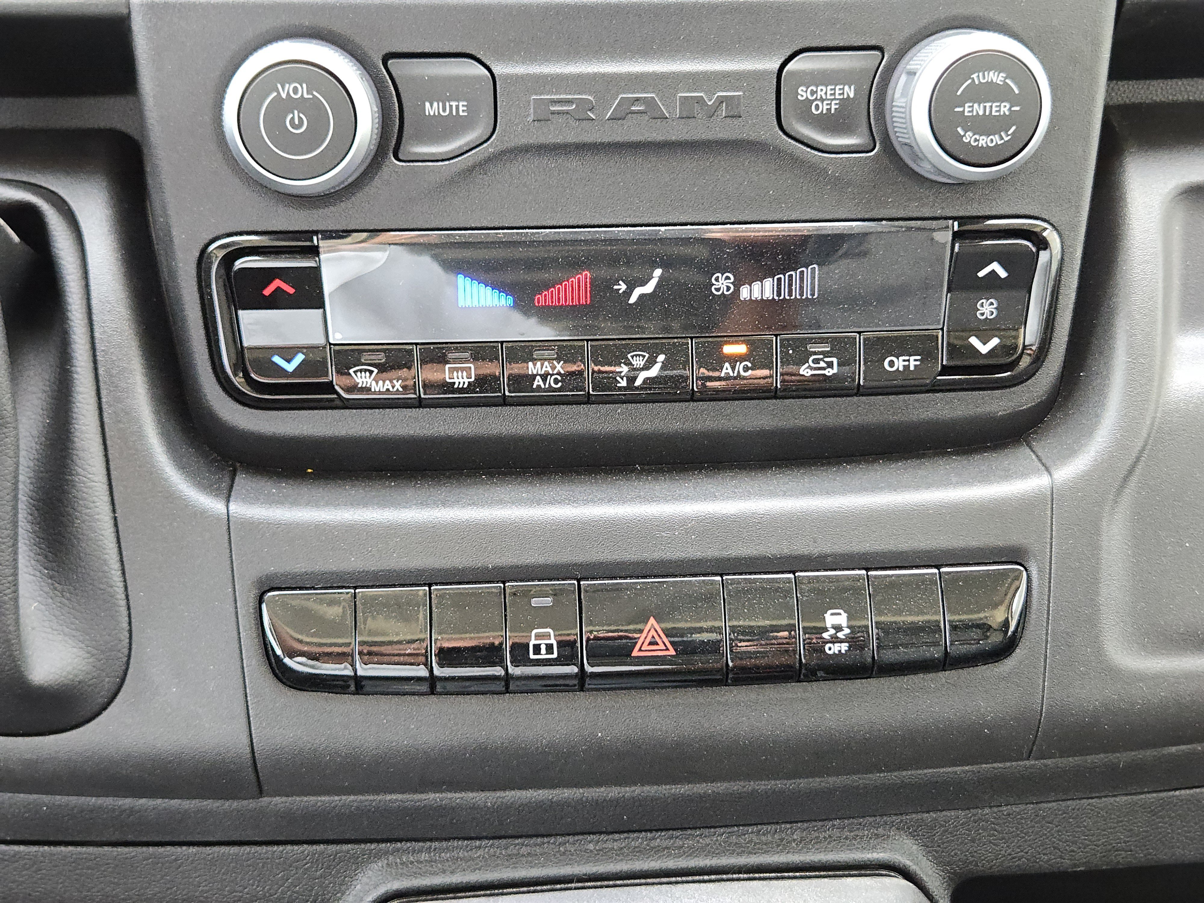 New 2026 RAM ProMaster 2500 w/ Convenience Group FWD image 15