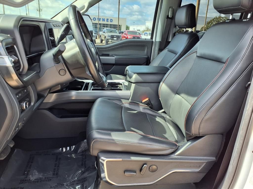 Used 2023 Ford F250 Lariat w/ Sport Appearance Package AWD/4WD image 26