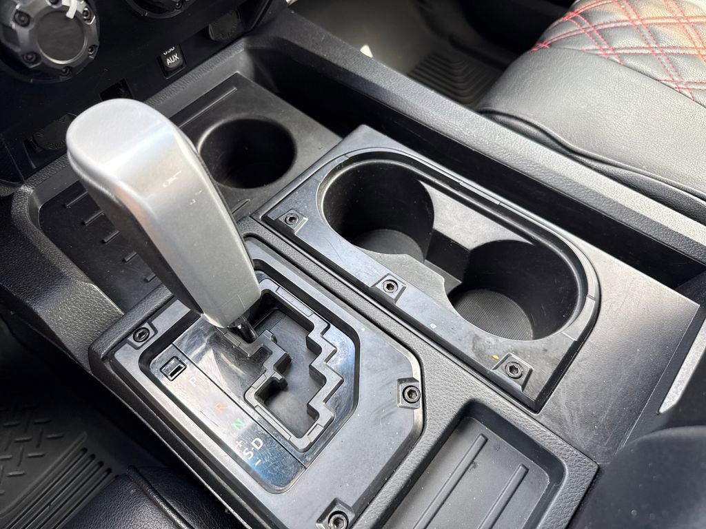 Used 2015 Toyota Tundra SR5 w/ SR5 Upgrade Package image 22