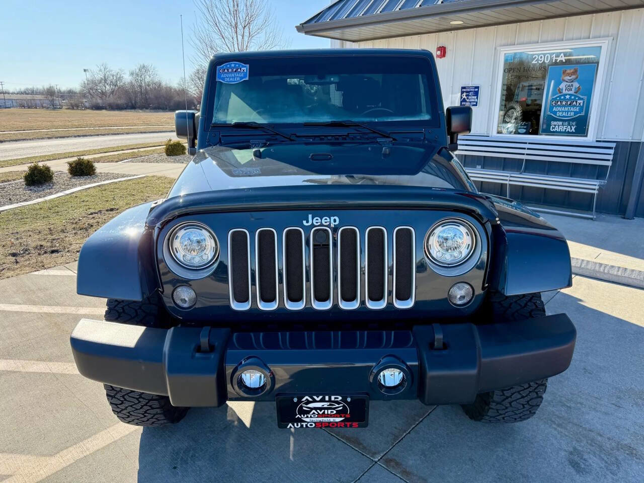 Used 2017 Jeep Wrangler Sahara w/ Connectivity Group image 3