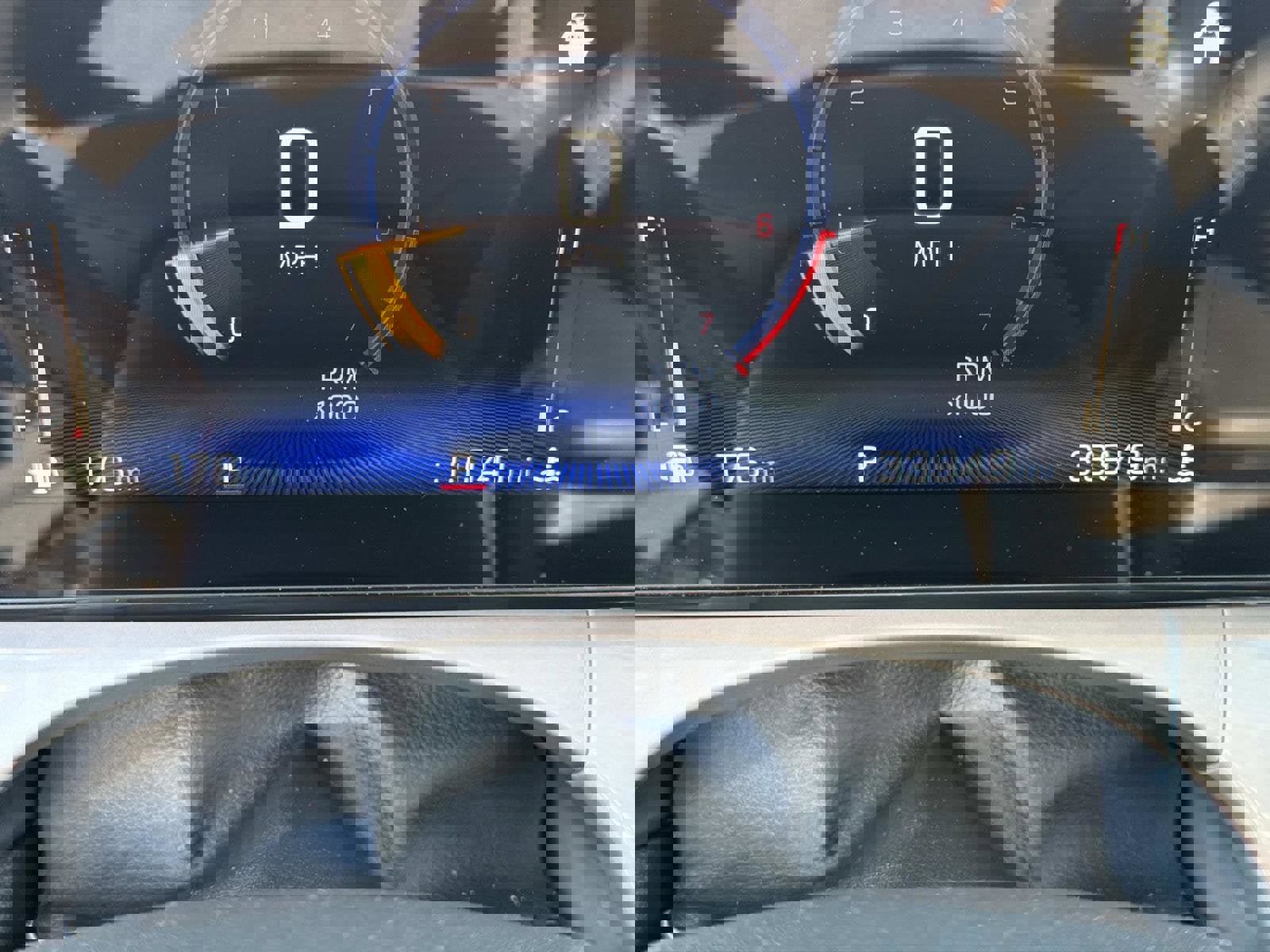 Certified 2025 Chevrolet Trax LT w/ LT Convenience Package image 8