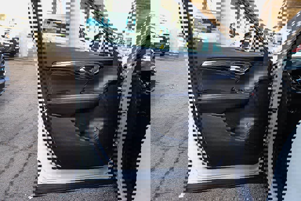 Used 2023 Buick Envision Preferred image 22